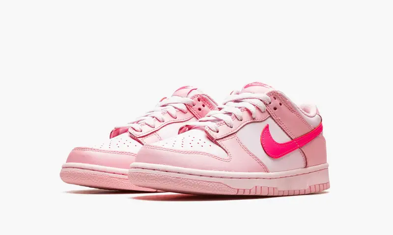 nike-dunk-low-triple-pink-gs-dh9765-600-sneakers-heat-2_800x.webp